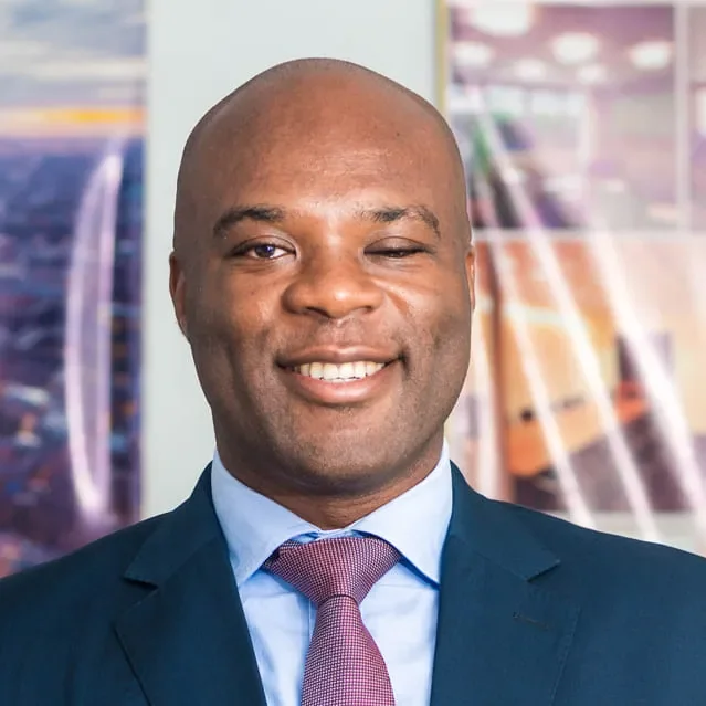 equipe-built-assets-homme-cadre